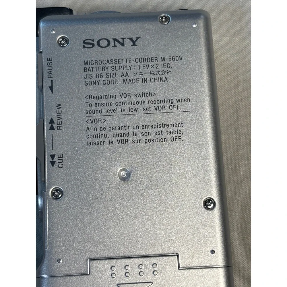 Sony M-560V Microcassette Corder Voice Recorder Silver * parts only